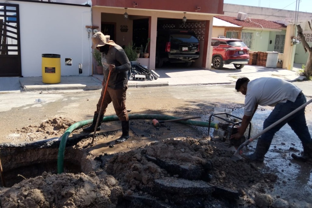 Da COMAPA seguimiento a reportes ciudadanos en diversos sectores de la ciudad