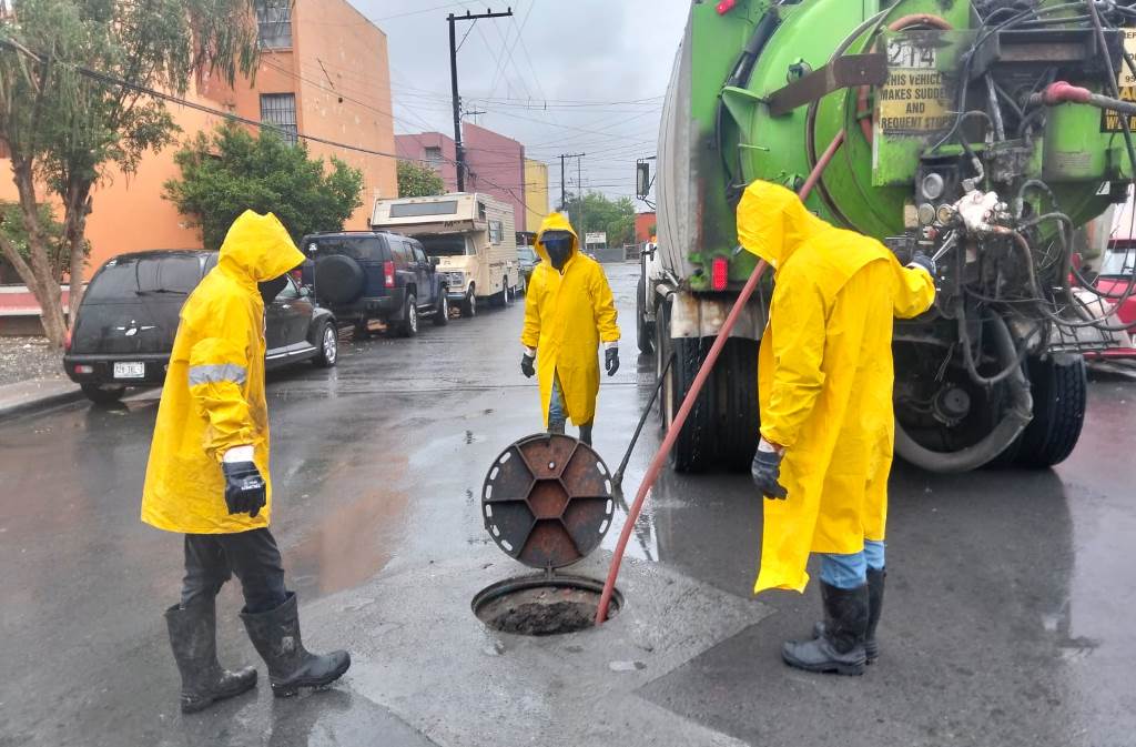Realizó COMAPA sondeo de drenaje sanitario en diversos sectores