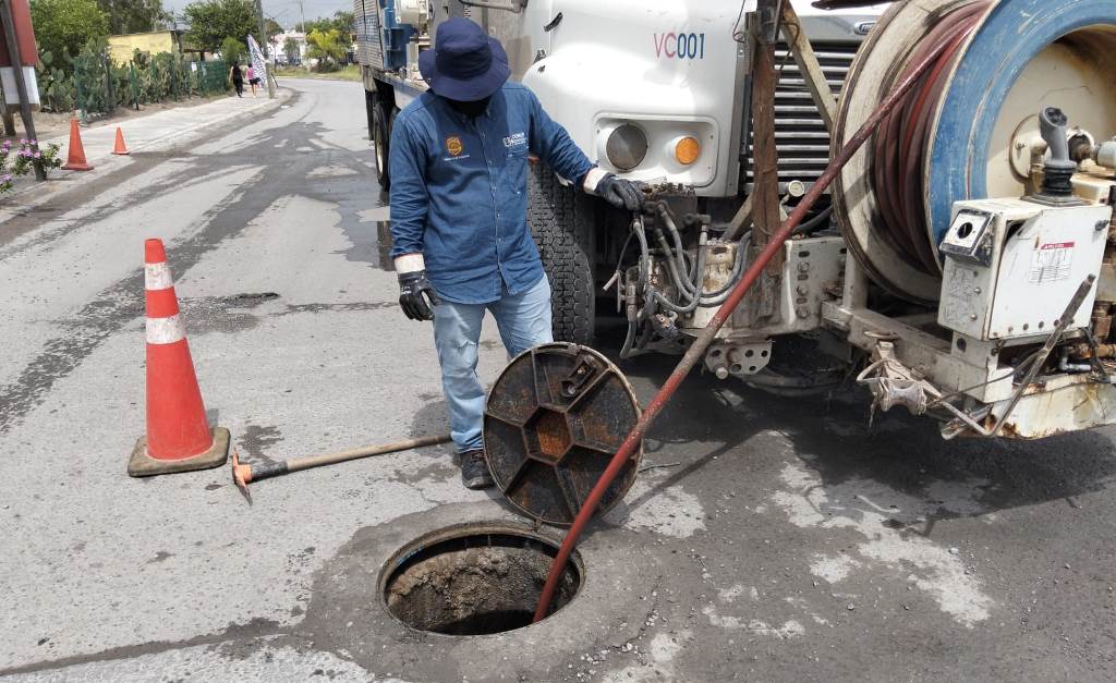 Realizó COMAPA sondeo de drenaje sanitario en distintos sectores de la ciudad